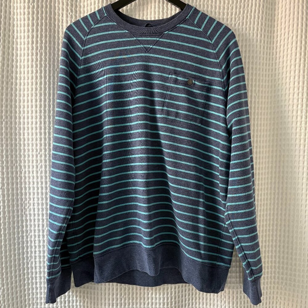 L.L. Bean Lakewashed men's blue striped crewneck pullover sweatshirt, large